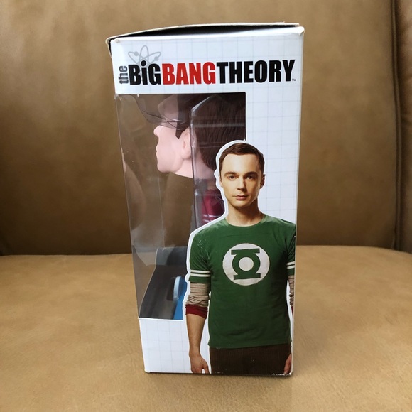 The Big Bang Theory Dr. Sheldon Cooper Wacky Wobbler Bobblehead - Picture 2 of 5